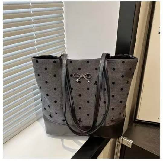 Fashionable Stylish Ladies Handbag