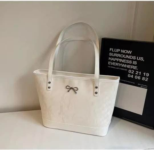 Fashionable Stylish Ladies Handbag
