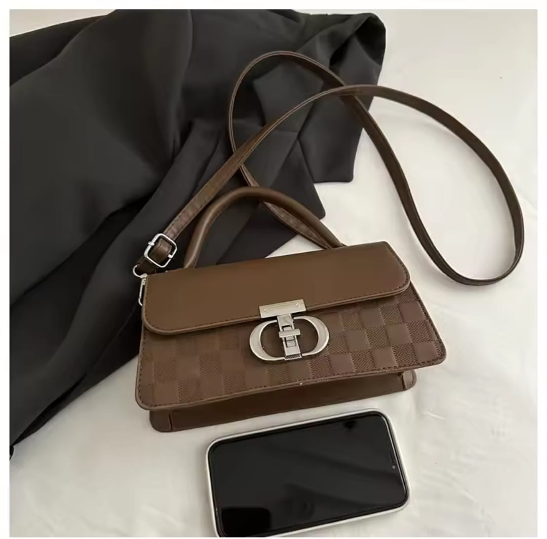 Elegant Stylish Ladies Bag for Daily Use