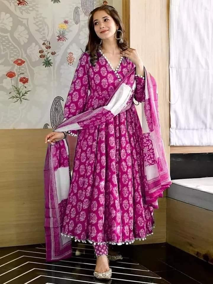 আধুনিক ডিজাইনের প্রিমিয়াম কোয়ালিটি থ্রী পিস ড্রেস