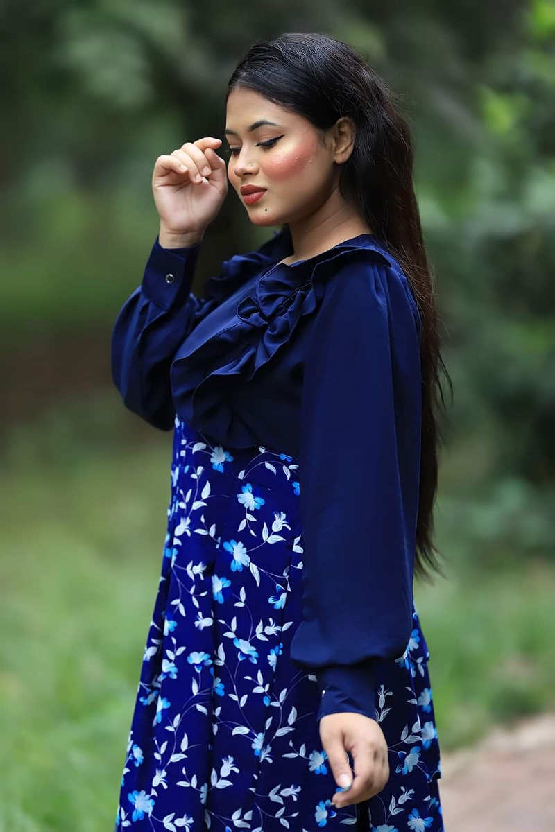 প্রিমিয়াম কোয়ালিটি ওয়ান পিস গাউন